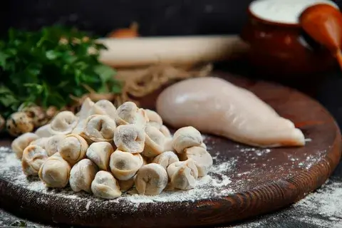 Пельмени Курочка Ряба (куриные)