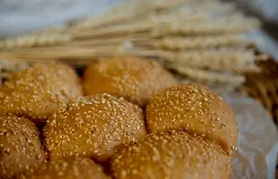 Ромашка с кунжутом